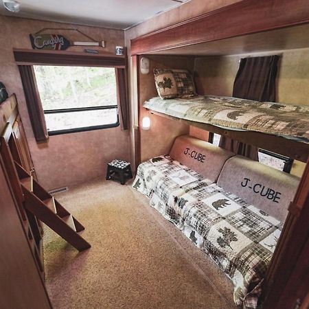 Hotel Rv Adventure Roscoe Pet Friendly Exteriér fotografie